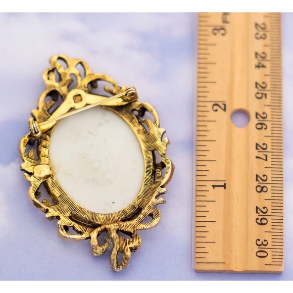 Vintage Victorian Ornate Floral Frame with Blue Flower Design Brooch - S14 - Picture 2 of 2